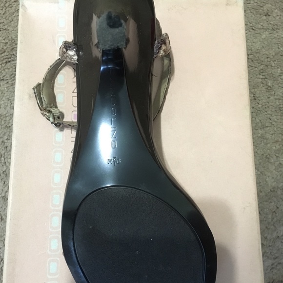 Shoes - Picture 5 of 5